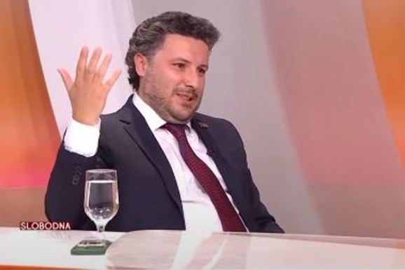 "PROŠAO SAM SITO I REŠETO" Abazović odgovorio da li se nalazi na nekom od snimaka Mirjane Pajković: "Ja sam potpuno relaksiran" (VIDEO)