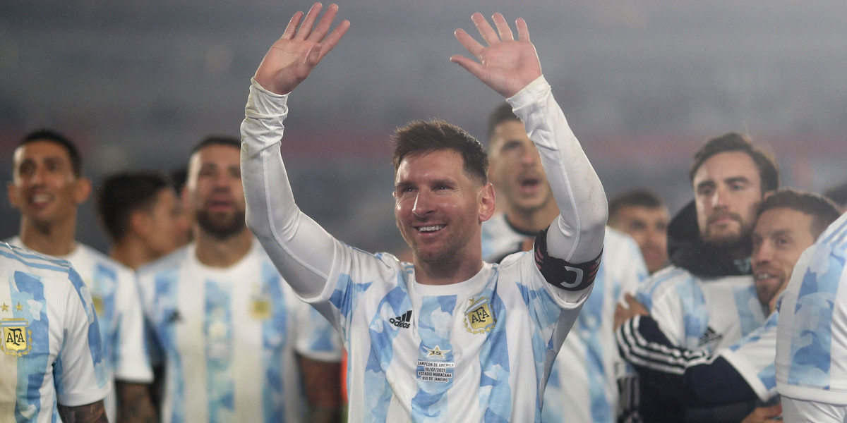Lionel Messi nie mógł okiełznać emocji i popłakał się po meczu eliminacji Mistrzostw Świata 2022.