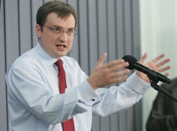 Platforma ma dokumenty na Ziobrę