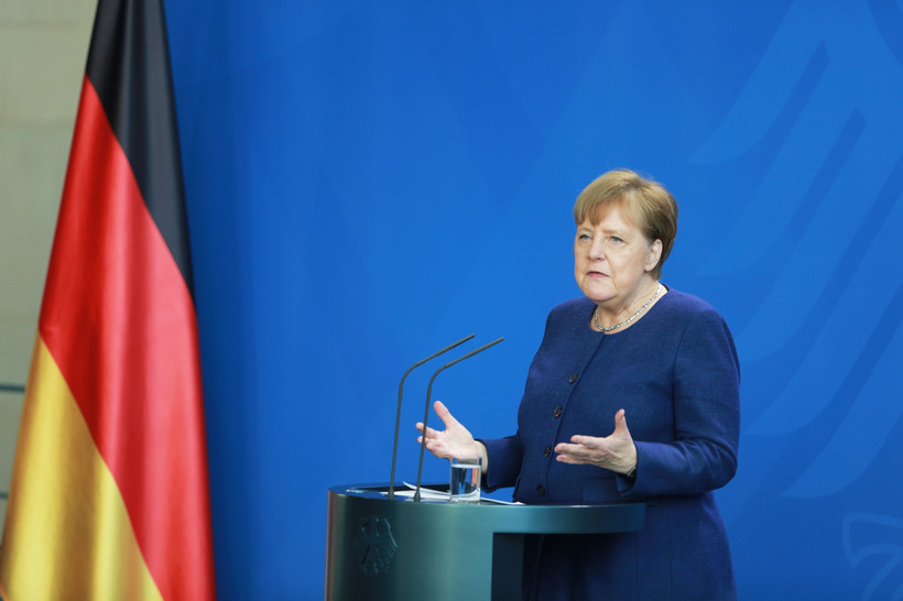 Merkel zostanie? Czemu nie. Niemiecka kanclerz bije w sondażach rekordy popularności