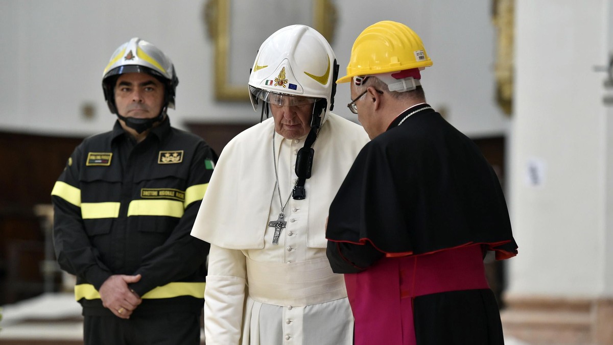 Franciszek w Camerino: dla Boga jesteśmy cenni