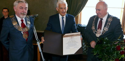 Jerzy Buzek odebrał zaszczytne odznaczenie w Krakowie