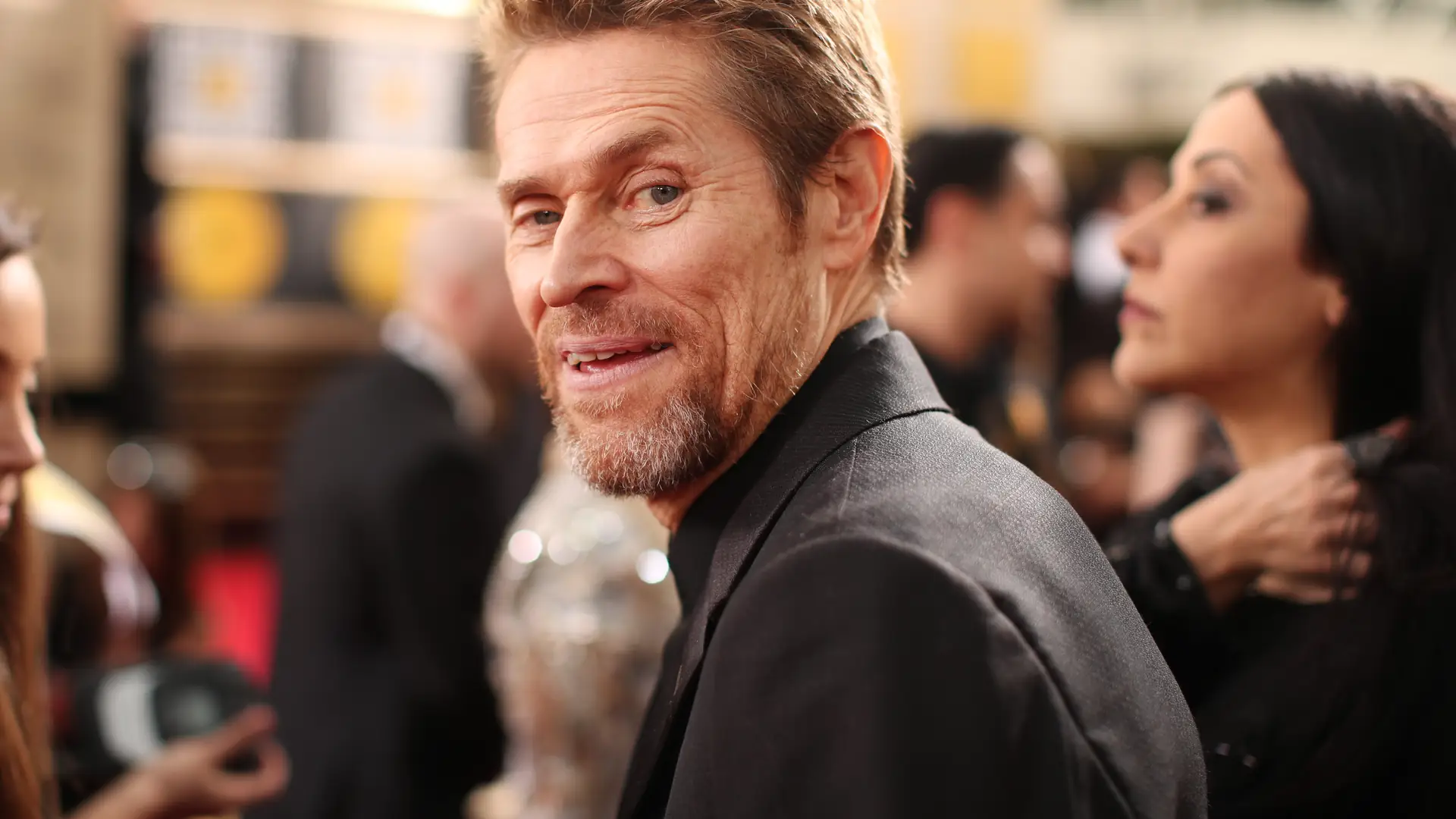 "Nie potrzebuję wzoru do naśladowania. Próbuję wyobrazić sobie cudze życie" - Willem Dafoe w rozmowie z Noizz.pl