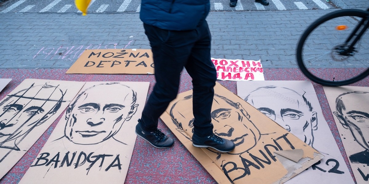 Protest w Warszawie przeciw agresji Rosji