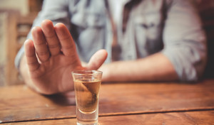 20 rzeczy, które zauważysz, kiedy zrezygnujesz z picia alkoholu