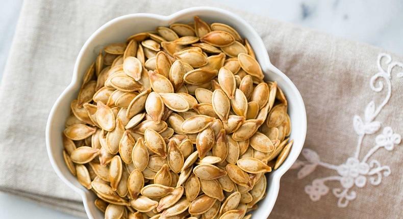 Roasted pumpkin seeds (Simply recipes)