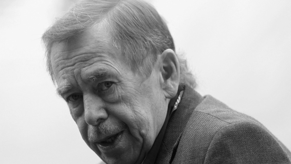 W wieku 75 lat zmarł w niedzielę Vaclav Havel - ostatni prezydent Czechosłowacji i pierwszy przywódca Czech po upadku komunizmu, a także pisarz, dramaturg, legenda czechosłowackiej opozycji i do swych ostatnich dni aktywny obrońca praw człowieka w świecie. Złóż kondolencje