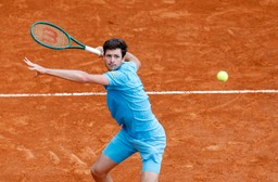 hubert hurkacz przerwał czarną serię. licznik zatrzymał się na siódemce