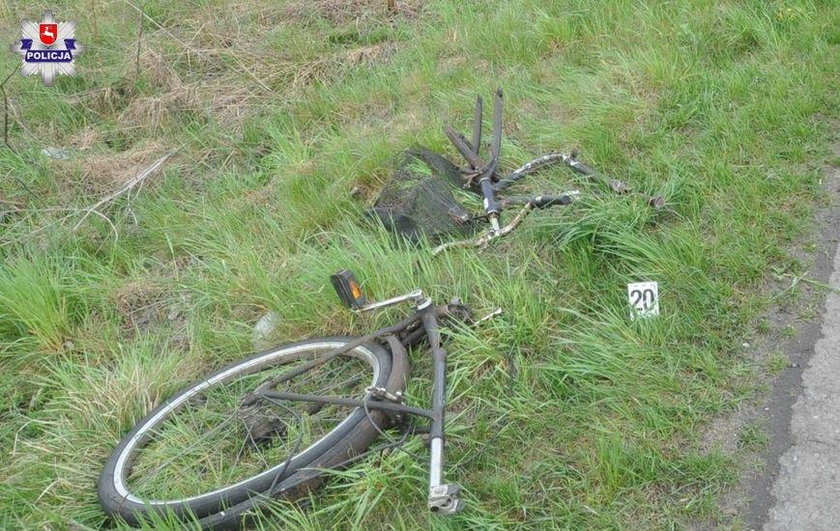 Leszkowice: Ciało rowerzysty w rowie. Potrąciło go auto. Zatrzymano podejrzanego
