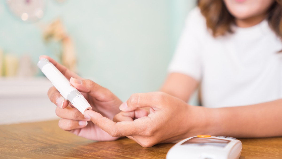 Polska jest na czwartym miejscu na świecie pod względem częstości występowania stanu przedcukrzycowego, jak pisze "Rzeczpospolita". A eksperci ze Światowej Federacji Diabetologicznej szacują: jeśli nie zaczniemy temu przeciwdziałać, za kilka lat znajdziemy się na miejscu pierwszym.