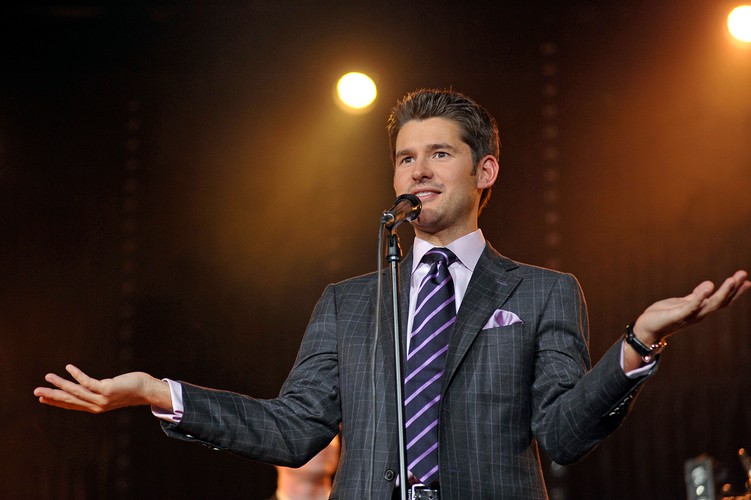 Matt Dusk podczas koncertu na Jazz Jamboree w 2008 roku