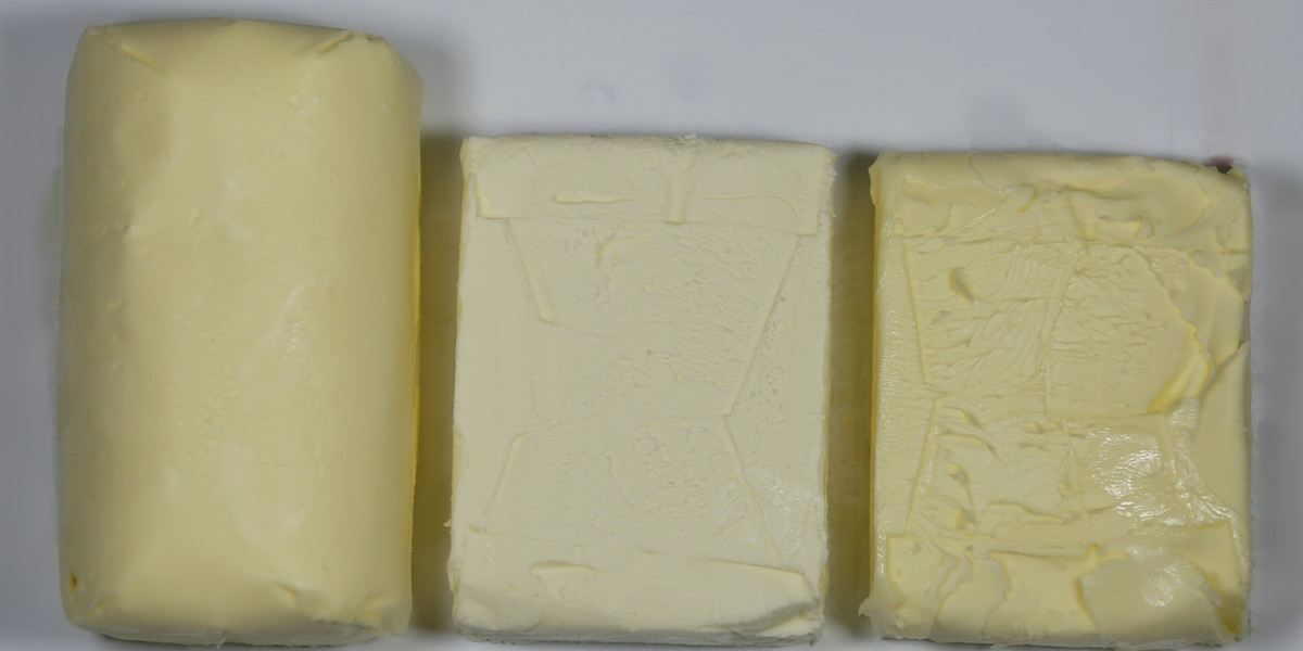 Wzrost cen na masło i sery będzie mocnym sygnałem do wzrostu cen na wszystkie produkty mleczarskie, bo to jest system naczyń połączonych. Takie podwyżki mogą nastąpić w ciągu najbliższych trzech miesięcy - pisze "DGP".