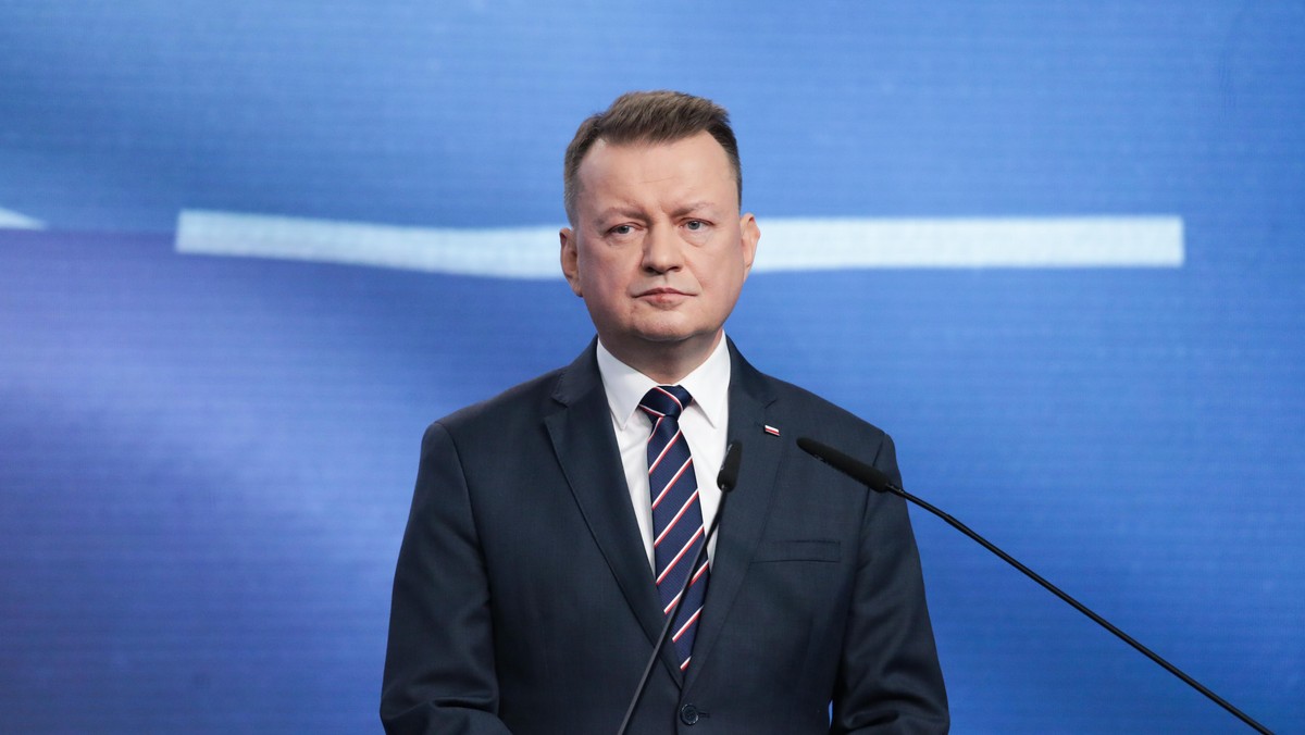 Czarne chmury nad Mariuszem Błaszczakiem. Powodem decyzja tuż przed wyborami