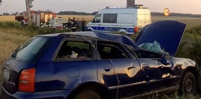 Na poboczu tkwiło przewrócone audi. W środku był 5-latek, a jego tata...