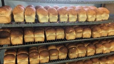 Bakers Association says the price of a bag of flour has surged from ₦28,000 to ₦35,000, while sugar has jumped from ₦37,000 to ₦43,000 [nairametrics]