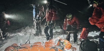 Znaleźli go półnagiego, leżącego w śniegu na szczycie Babiej Góry. Pomoc nadeszła w ostatniej chwili