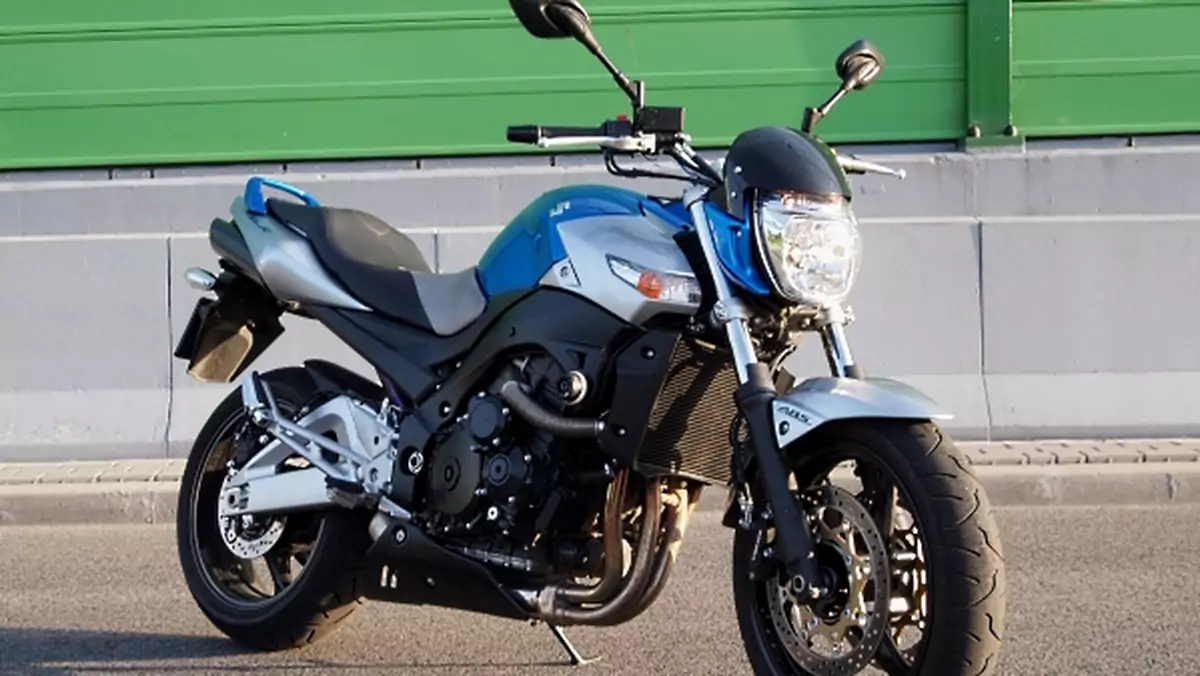 Suzuki GSR