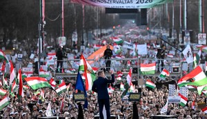 Peter Mađar na predizbornom mitingu 15. marta 2026.