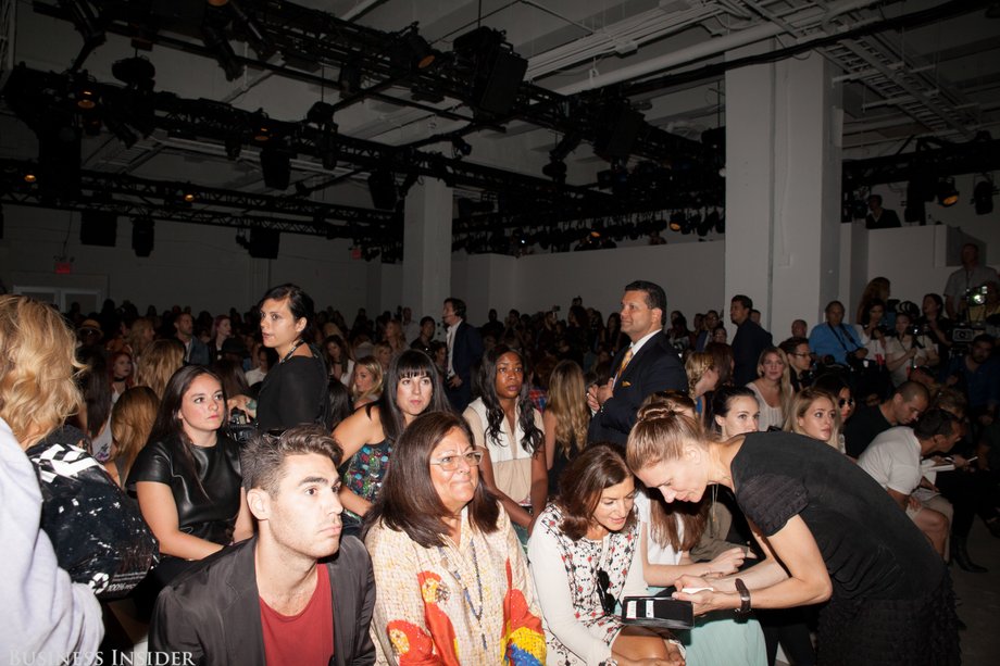 Finally, it was time to go inside and enjoy the show. The industry's most important leaders were there, including New York Fashion Week creator Fern Mallis.