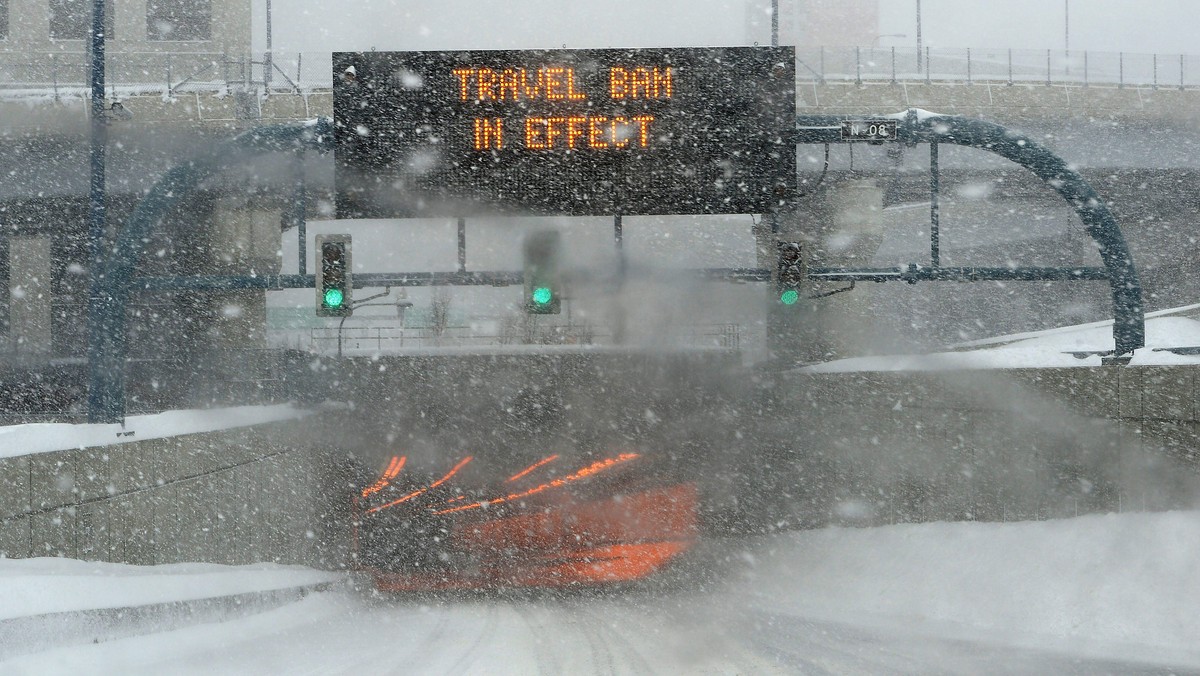 USA SNOWSTORM (Winter Storm in New England)