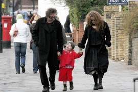 "DŽABA RAZVOD - MI SMO DOŽIVOTNO VEZANI", Barton je pre Monike Beluči LUDO VOLEO OVU ŽENU - zvali ih NAJČUDNIJI PAR, živeli u ODVOJENIM KUĆAMA, a njegove NAVIKE šokirale sve