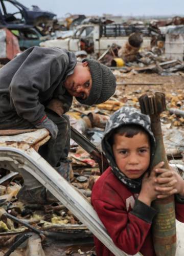 Már 10 éve zajlik a háború Szíriában, az ott élő gyermekek 90%-a szorul  segítségre - Noizz
