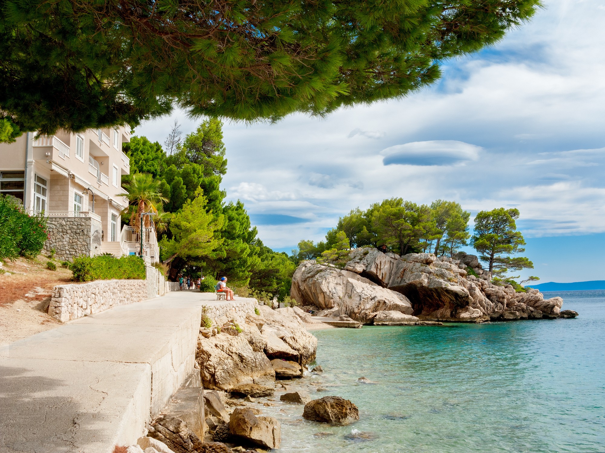 Makarska riviera je obľúbenou oblasťou dovolenkárov (ilustračné foto).