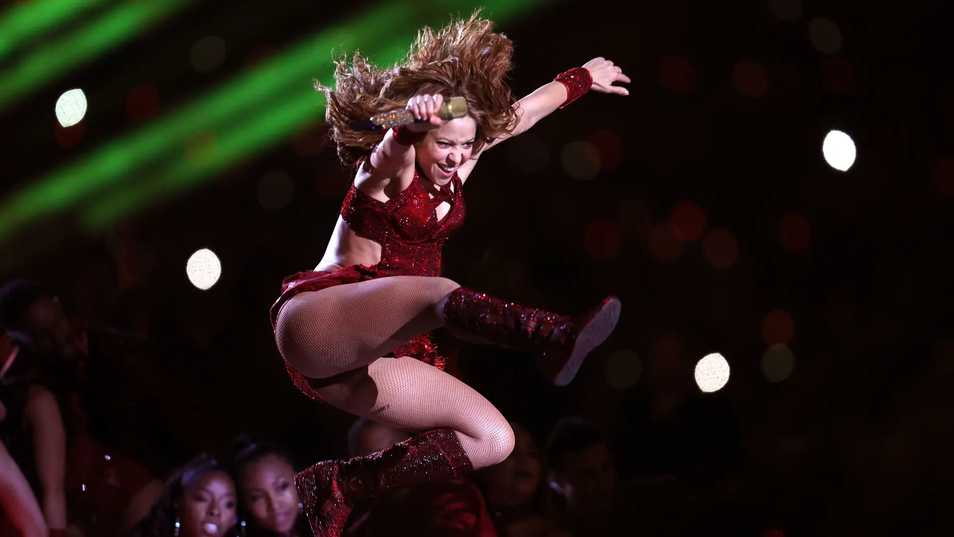 To dzięki tym sześciu ćwiczeniom Shakira wyglądała TAK podczas występu  na Super Bowl