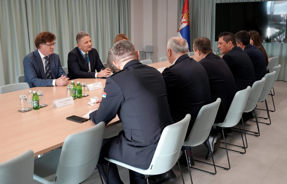 Ivica Dačić dr Mihailo Jovanović nove elektronske usluge MUP-a na Portalu eUprava