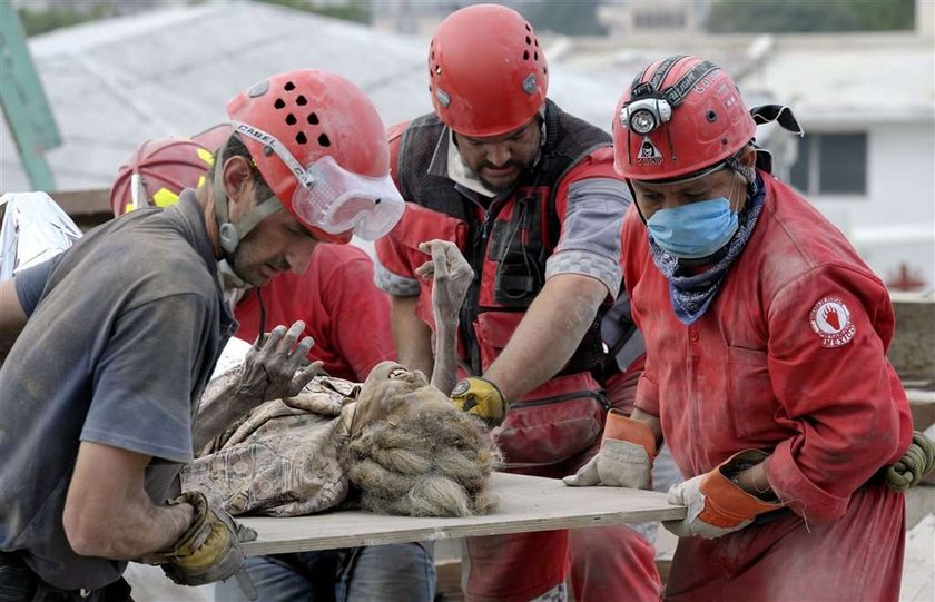 Caritas zebrał dla Haiti 12 mln zł i trafił na ścianę!