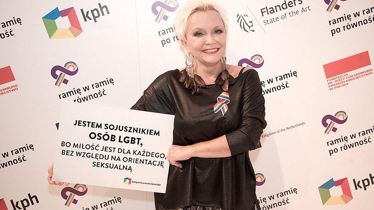 Małgorzata Ostrowska to kolejna osoba, która swoim wizerunkiem wsparła walkę z homofobią. Artystka ma dużo szacunku do osób nieheteronormatywnych.