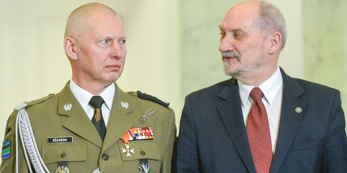 Gen. Mirosław Różański i Antoni Macierewicz