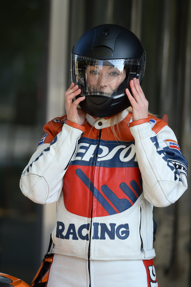 Martyna Wojciechowska na motocyklu