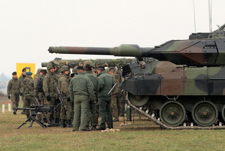 Charakter ćwiczeń będzie czysto obronny, taki jak działania związane z art. 5 traktu północnoatlantyckiego, czyli obroną terytorium członka NATO. <br><br><br>fot. (mgo) PAP/Tomasz Waszczuk