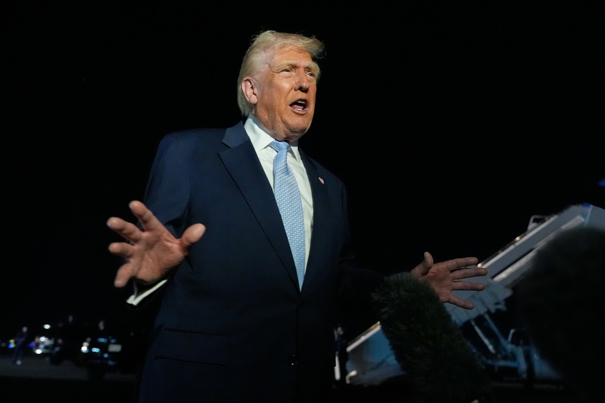 Szwajcarska sztabka złota i Rolex. Media: Trump docenił prezent obniżonymi cłami