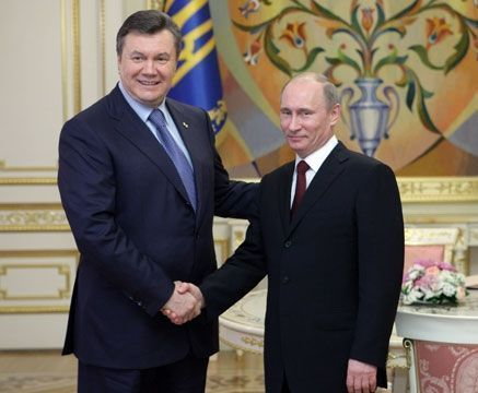 Wiktor Janukowycz z Władymirem Putinem, 2011 r. (fot. premiergovru, opublikowano na licencji Creative Commons Attribution-Share Alike 3.0 Unported)
