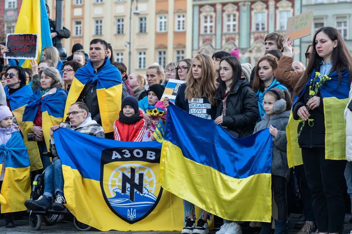Młodzi Ukraińcy częściej przyjeżdżają do Polski. Straż Graniczna podała dane