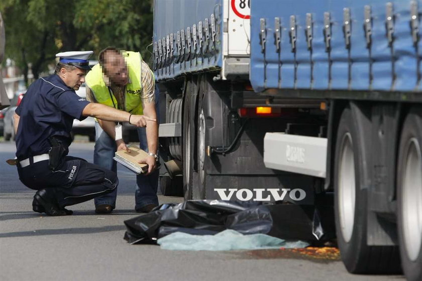 Tir przejechał kobietę