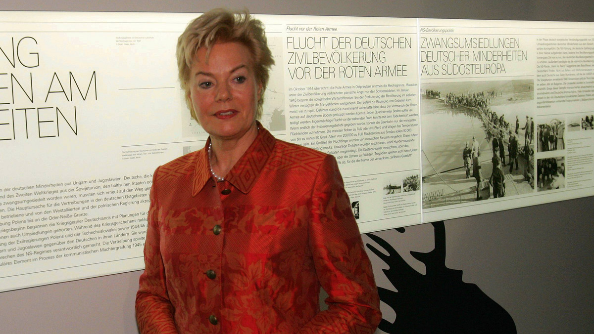 Zbrodnicza polityka Hitlera nie jest wystarczającym usprawiedliwieniem wypędzeń Niemców w czasie II wojny światowej i po niej - oceniła szefowa Związku Wypędzonych (BdV) Erika Steinbach.