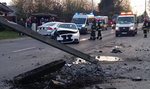 BMW ścięło słup na Śląskiej w Łodzi