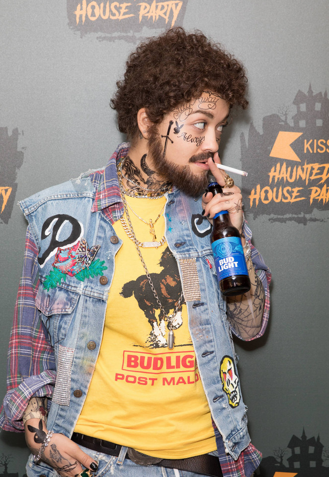 Rita Ora jako Post Malone na Halloween