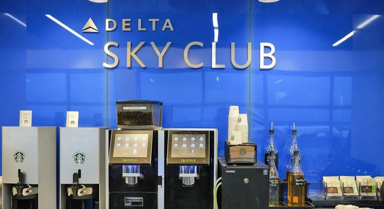 I visited a Delta Sky Club lounge at JFK Airport for the first time.Joanna Kalafatis