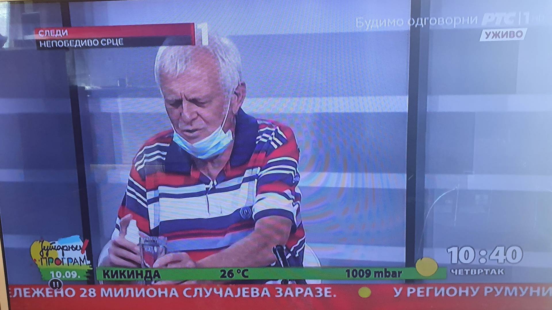 Branko Kockica u jutarnjem programu izvadio asepsol i počeo da prska po studiju