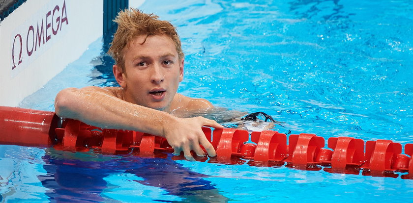 Polski nastolatek na podium mistrzostw świata! Otrzymał medal z rąk legendy pływania