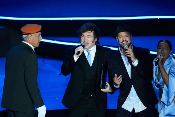 (VIDEO) ARGENTINSKI LIDER ZAPEVAO NA BINI Milej došao u zvaničnu posetu i priključio se proslavi 78. godišnjice države Izrael