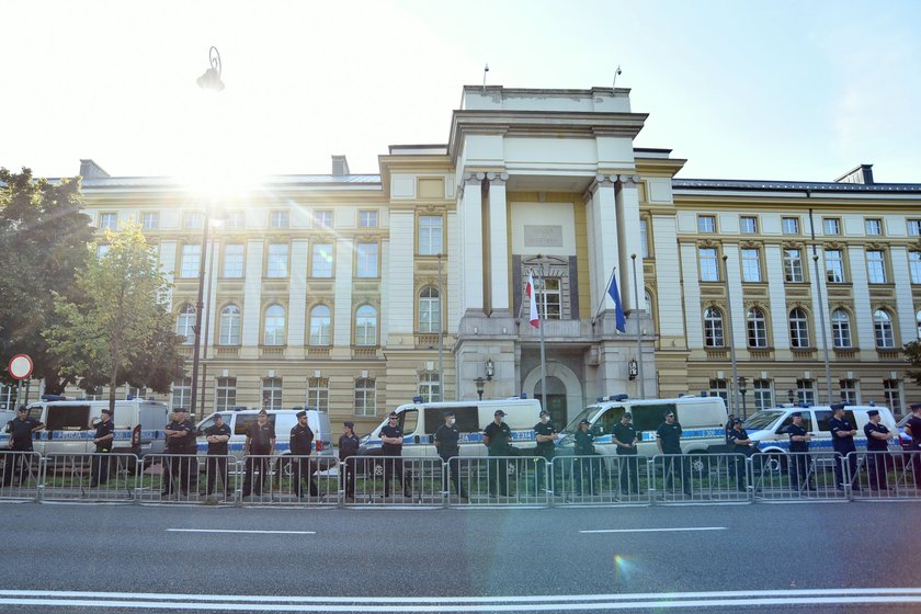 Warszawa: protest medyków w stolicy. Liczne utrudnienia