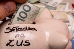 Wyższe składki ZUS dla przedsiębiorców od 2025 roku. Dla niektórych osób podwyżka nawet o 875 złotych rocznie