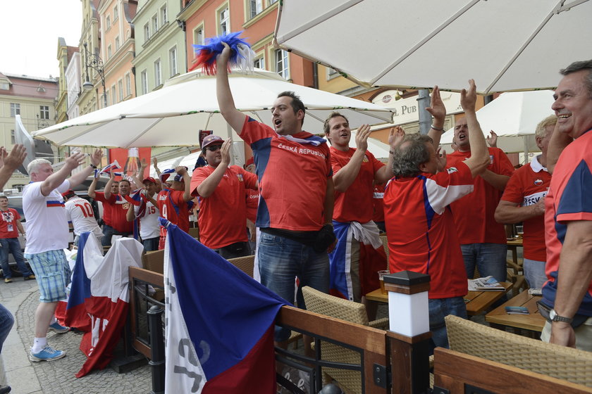 Czescy kibice żywiołowo dopingują swoją drużynę