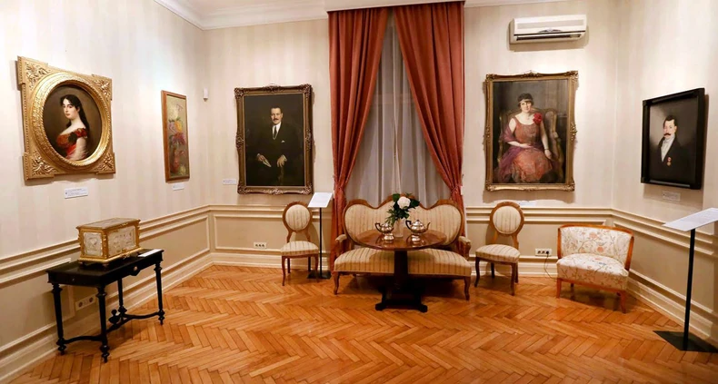 U Domu su se nekada održavali balovi