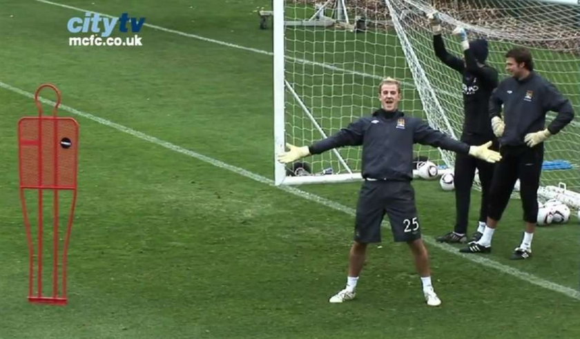 Bramkarz Manchesteru City Joe Hart dał popis... wokalny